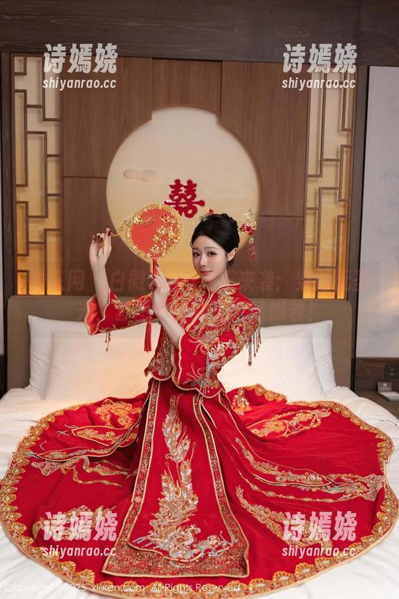 秀人网 - 白微Sera女王来袭：穿越无圣光，套图中的女王气场爆表！