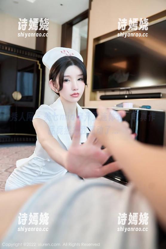 秀人网 - 美七mia穿开叉连体衣，写真作品竟然把我感动了...