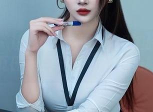 秀人网 – 让人止不住想多看几遍的陈怡曼夏日高清图册，心跳加速！