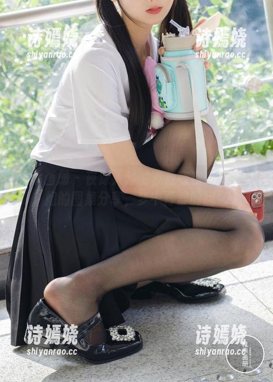 稚乖画册 - 夜深人静的赤西夜夜：麻衣学姐的图集分享，梦中青涩的回忆