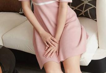 蜜桃社 – 杏子与红裙，天生一对——这组精选套图太让人上头了！