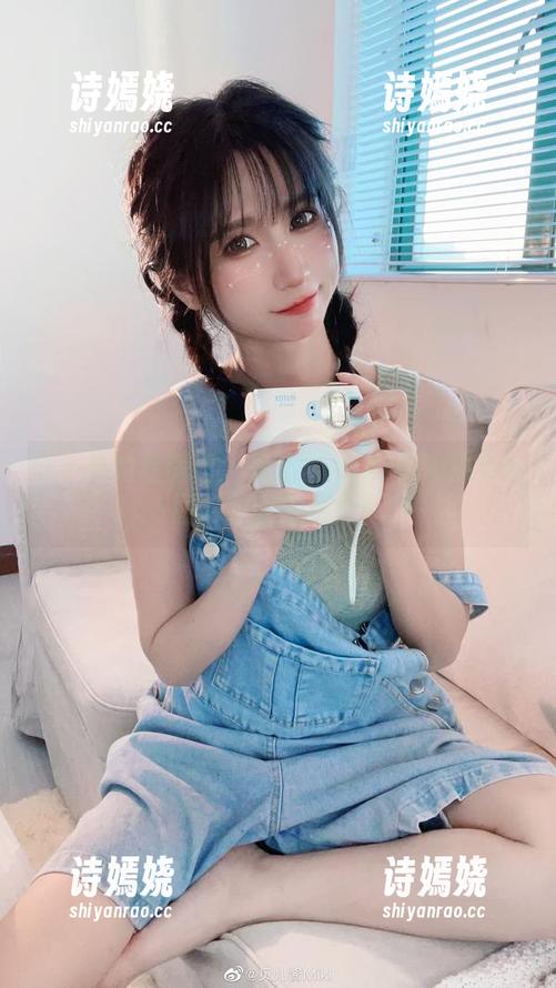躲不掉的私房情：贝儿酱Miki和她的女友图包，甜得掉牙！