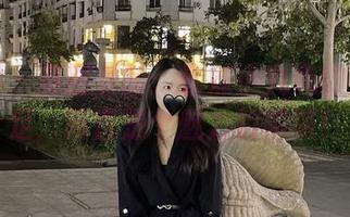 微密圈 – 美图更新：软妹小九九的黑丝玉足，简直是个魅力的陷阱！