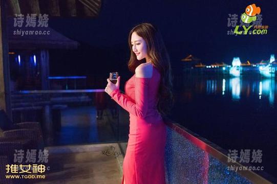 青豆客 - 孙梦瑶的眼镜私拍：原图让我放下了所有包袱，注定只想看她，至于我…可去旁观！