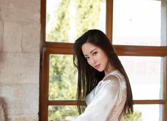 魅妍社 – 为赵欢颜Jessica的在线写真打call：这毛衣配方让我瞬间想买买买